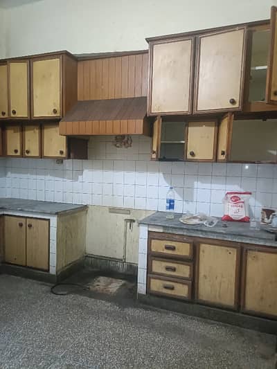 Upper Portion Available For Rent