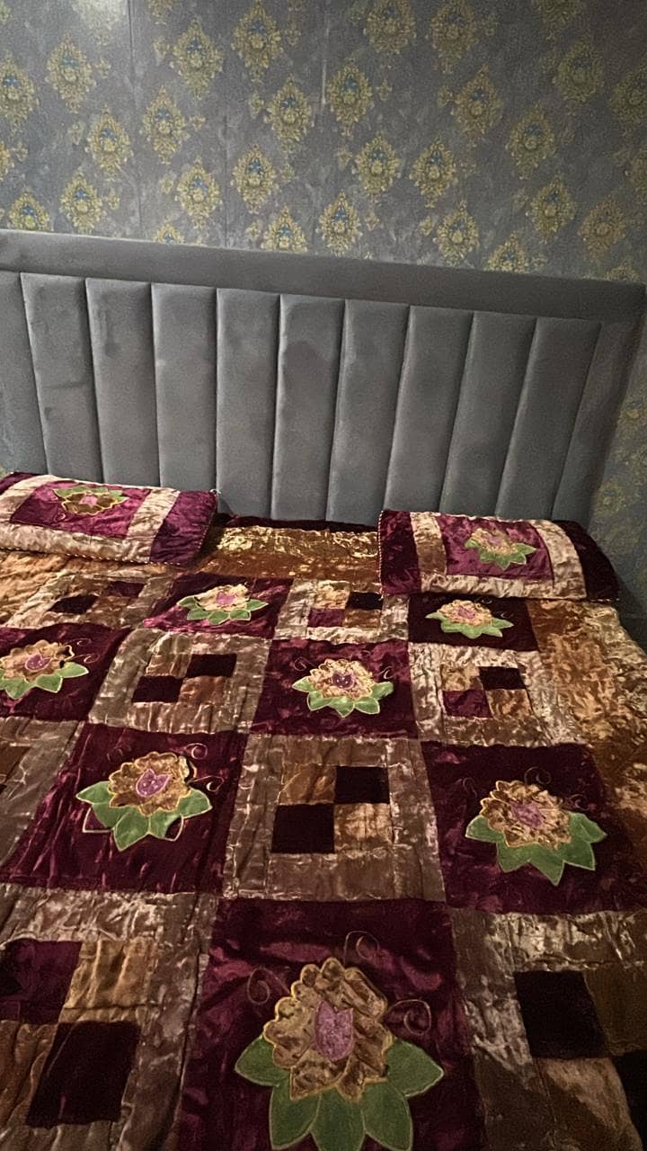 beds,dressing table, side tables 1