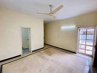 FOR RENT 666 Sqyrd Old Construction Double Storey House F_7/4