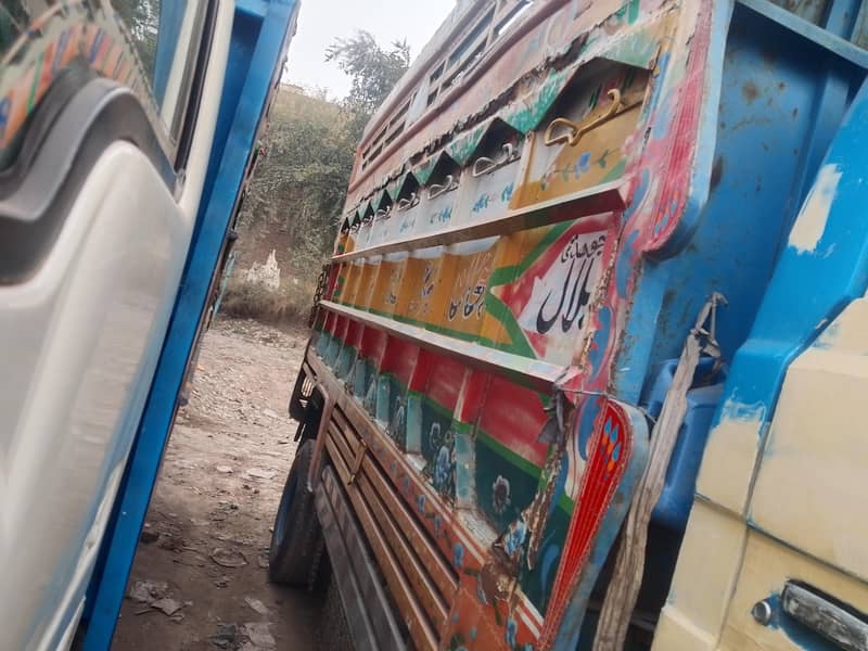 سولہ فٹ لمبی سات چوڑی 2