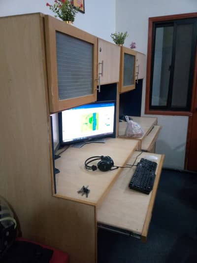 Corporate Office Tables for Sale