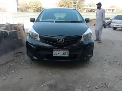 Toyota vitz 2012/2015