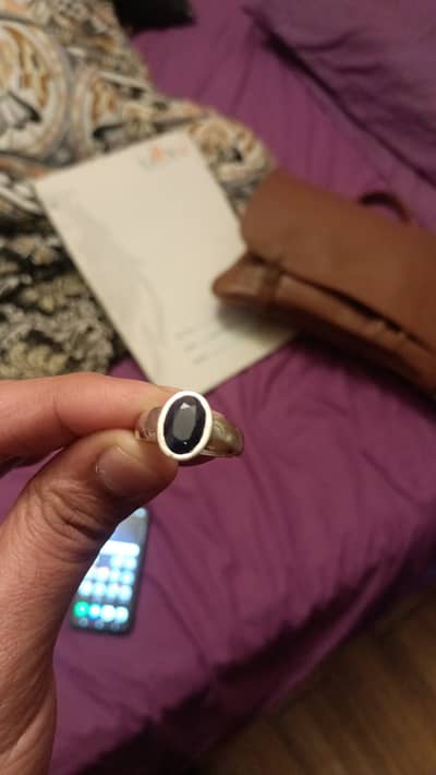 Original Natural Blue Sapphire 4.2 Carat in Silver