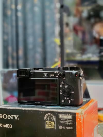 Sony a6400 Fresh Body  Complete Box