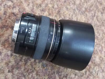 used Canon Lense  85mm