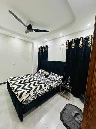 Luxury Apartment For Daily Basis Rent In Bahria Town Lahore