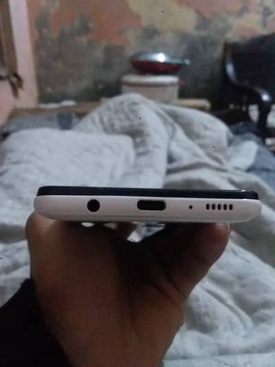 10/8 conditions 4/128gb dual sim offical pta approved