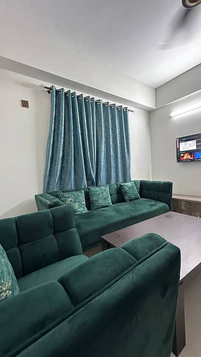 1 Bed Luxury Apartment For Sale In Gulberg Greens Islamabad.