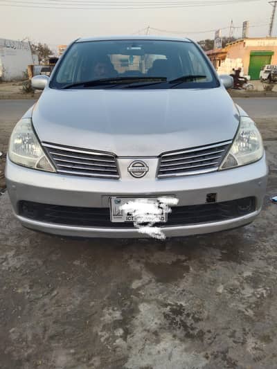 Nissan tiida LATIO urgent