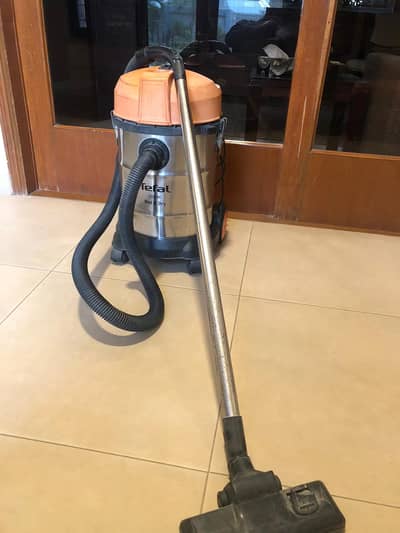Tefal Vacuum Cleaner Wet & dry 1600 Watts