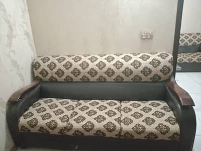 Interwood Sofa Set 7 Seater.