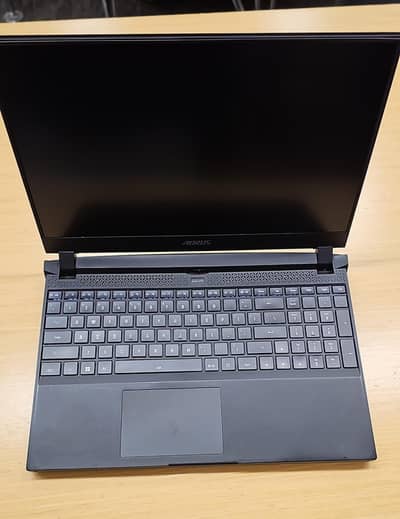 Gigabyte AORUS 5 | i7 12700h | RTX 3060 | Gaming Laptop