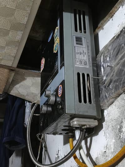 mint condition Geyser new 6 liter