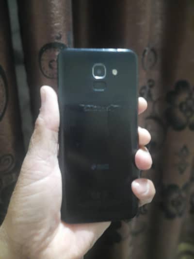 Samsung J6 3gb ram 32gb memory