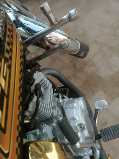Honda 125 gold addition special