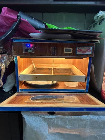 Incubator 60 eggs