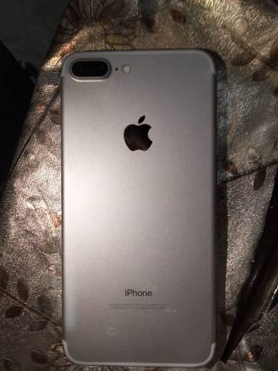I phone 7 plus nonpta 128 GB all ok New condition call on 03189667824