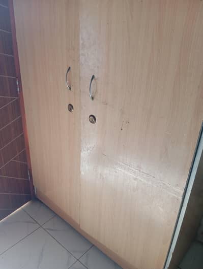 Almari used for urgent sale