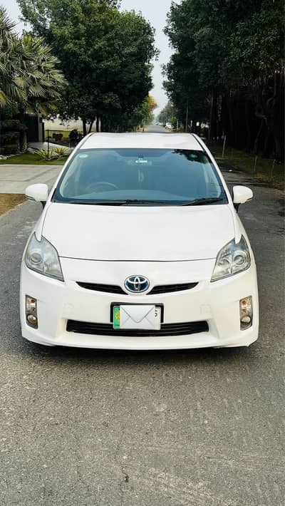 Toyota Prius S 2011 model