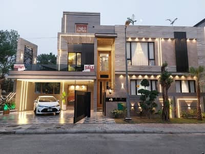 CORNER 17 MARLA BRAND NEW LUXURY HOUSE FOR SALE