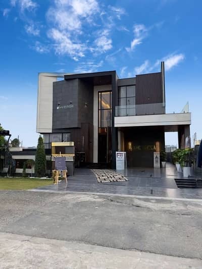 100% ORIGNAL KANAL FULL FURNISEH EYE CATCHING SUPERB LUXURY BUNGALOW FOR SALE