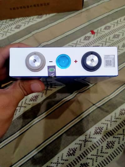 Lithium Batteries, Cells and Complete Accessories