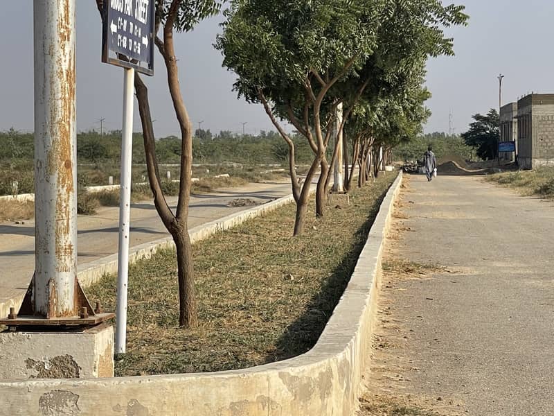 240 Yard Plot Available KDA Leased 3