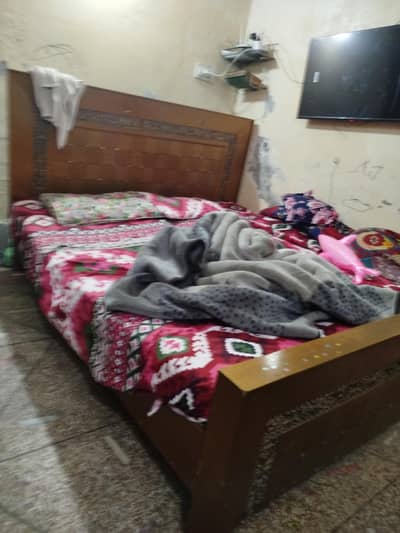 bed set wooden with mattres