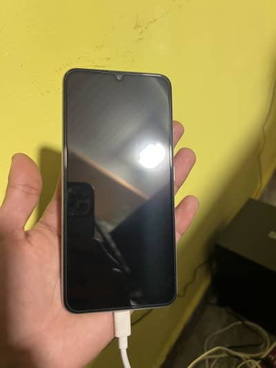 Vivo y19 (8GB 256 GB)