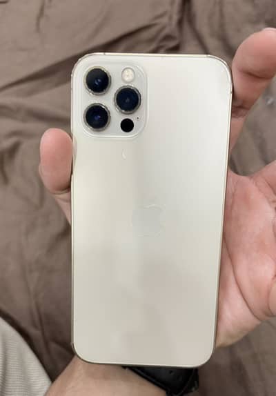 Apple 12 PRO Gold 9.5/10 Condition