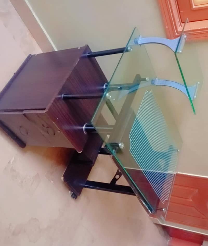 Glass Computer Table 0
