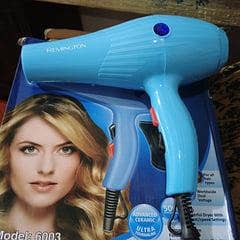  Fast & Sleek Hair Dryer – Smooth Salon-Style Hair Anywhere! 