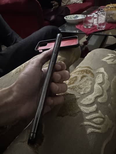 Iphone  11 pro max 64gb waterpack 85% health