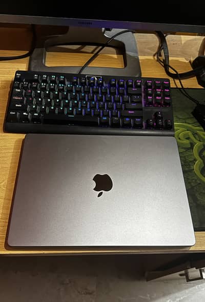 MacBook M1 Pro 2021 14 inches 1TB