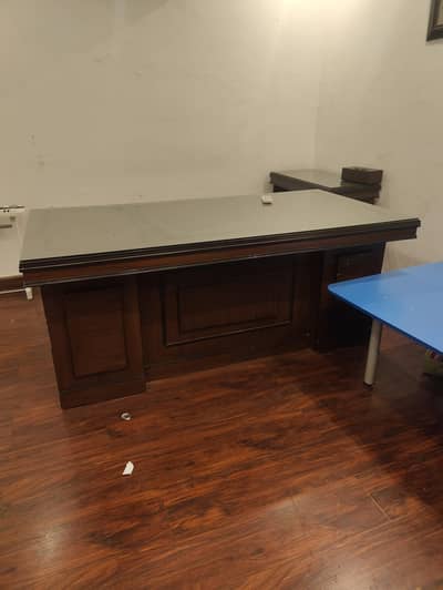 Office Exective Table