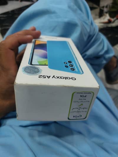 Galaxy A52 with box 8/128 official approved just today shade  hy 10/10