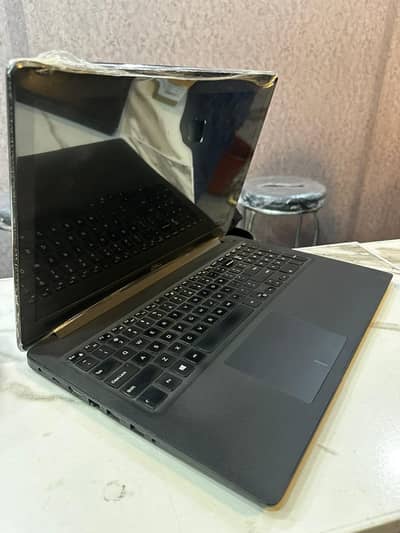 Dell Latitude 3500 Core-i3-8th Gen 8 GB RAM 256 GB SSD 15.6″ Display