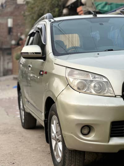 Daihatsu terios 2012,7 seater,suv,like new,urgent sale.