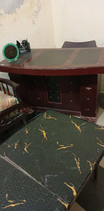 Office table for sale