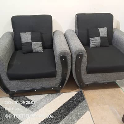 5 seater sofa good condition only 1 years use