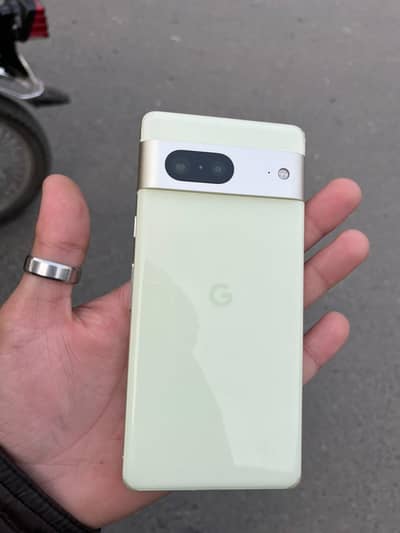 Google pixel 7 official pta  / Mint condition