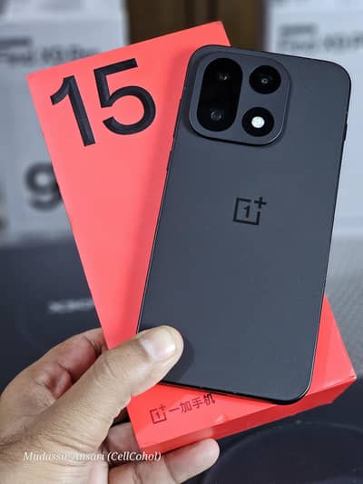 OnePlus 15 Box Pack 16 GB 512 GB Sand Storm / Black