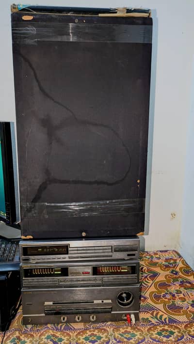 Amplifier Plus speaker