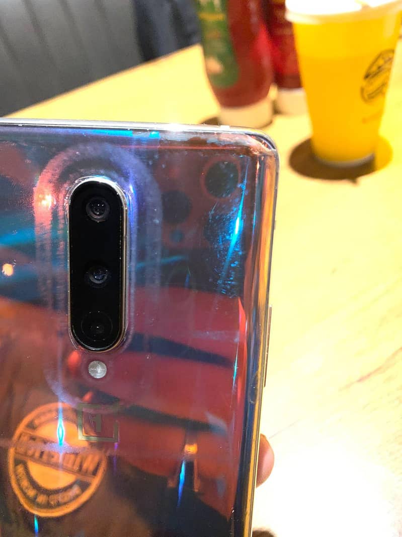 OnePlus 8.8/128 0