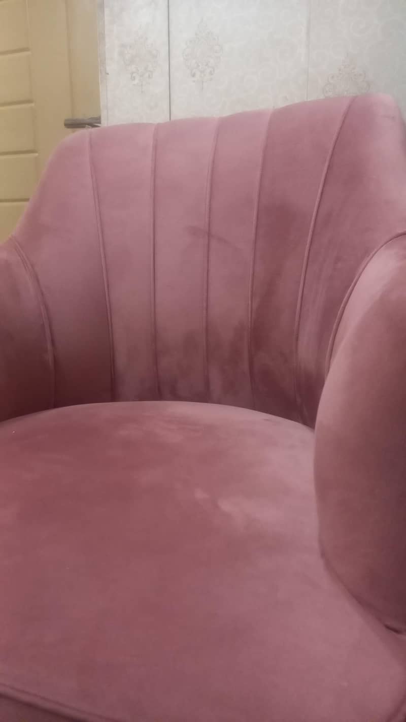 2 Sofas chair with table 3