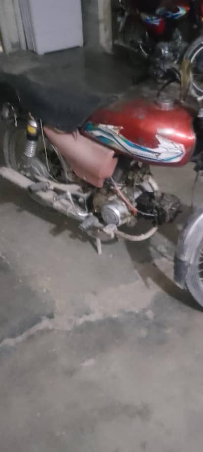 Metro bike 2011 model urgent sale contact 030850 47723