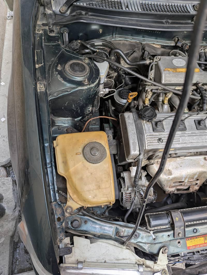 Corolla Indus 2000 1