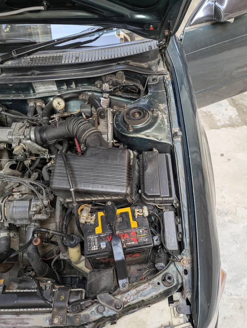 Corolla Indus 2000 2