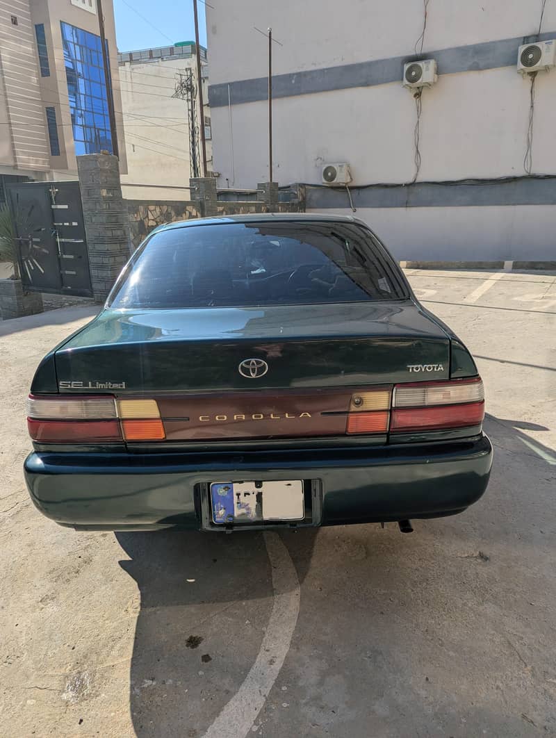 Corolla Indus 2000 7