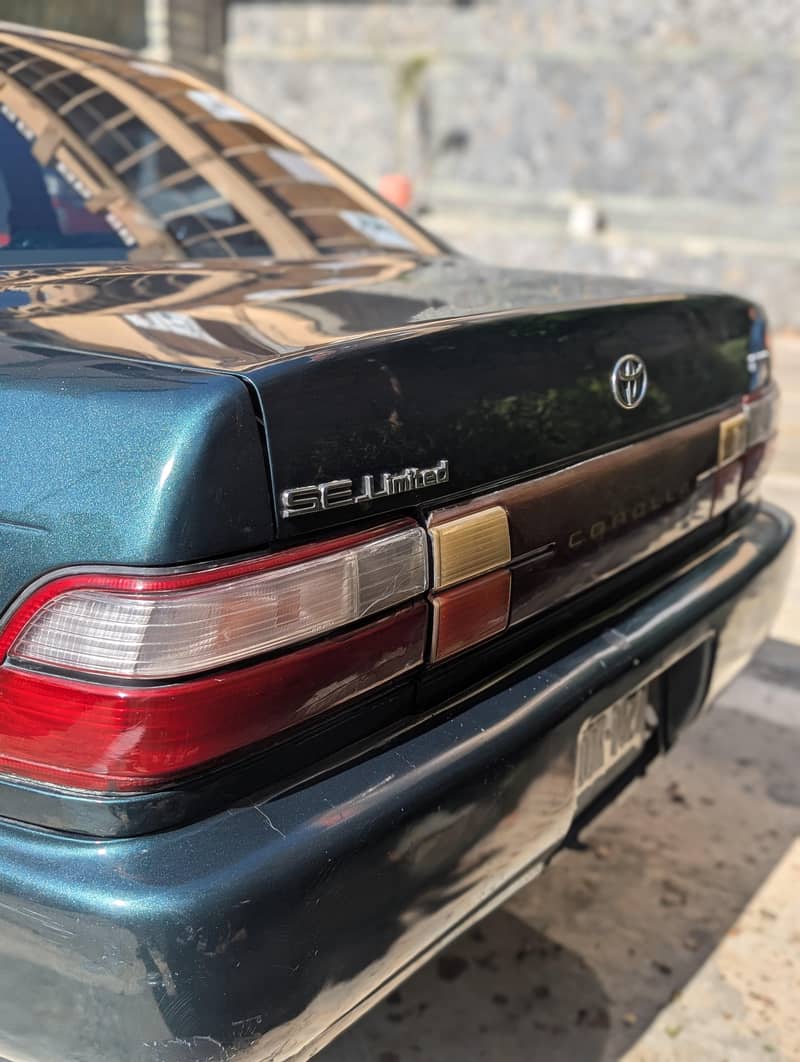 Corolla Indus 2000 13